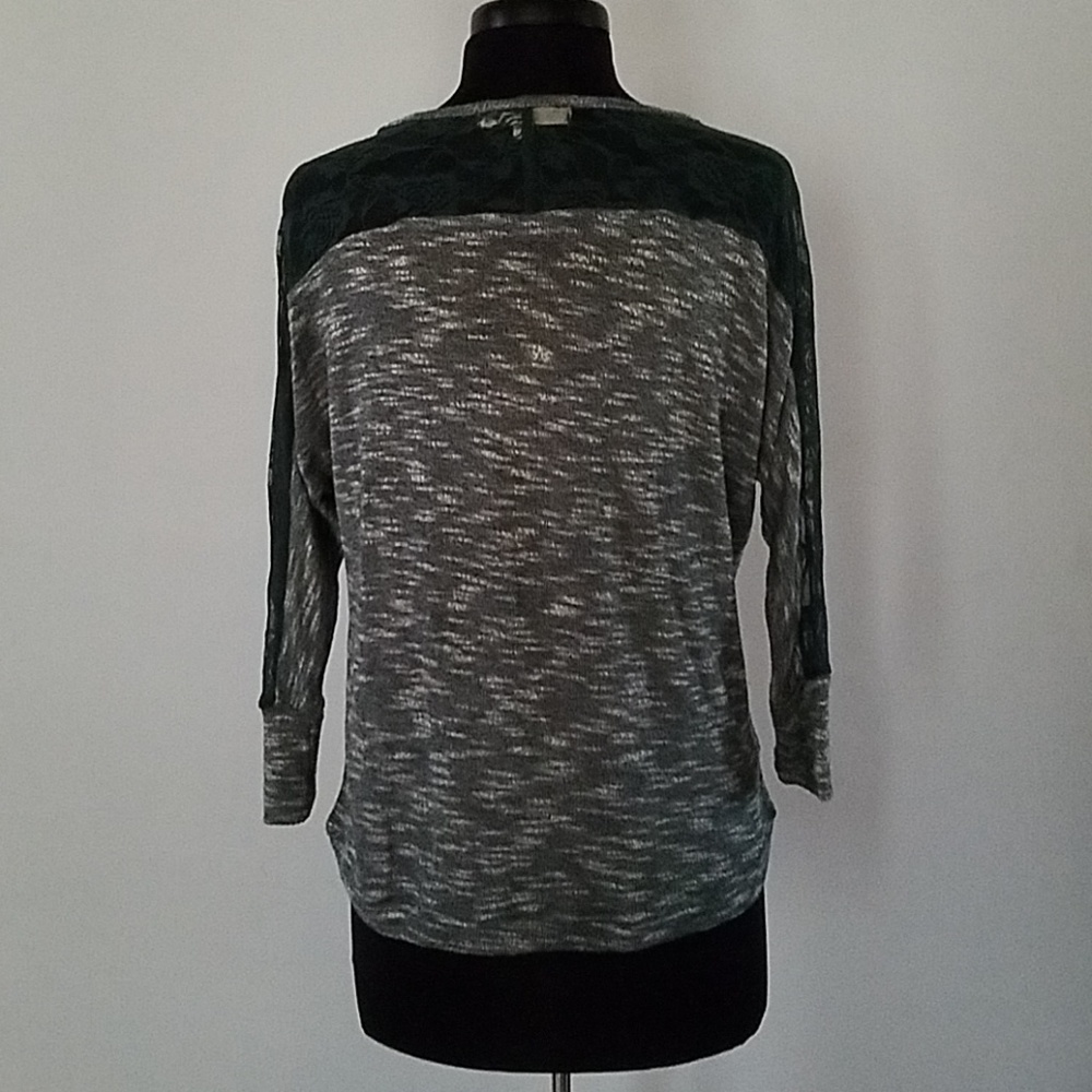 Offers 👍 Green Top with Lace - Picture 3 of 5